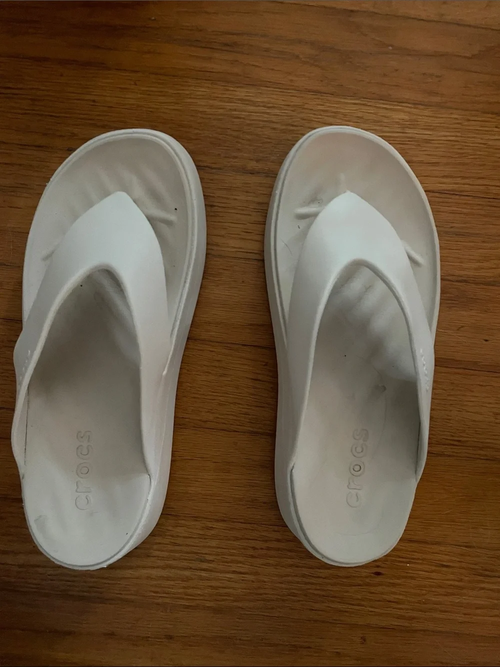 CROCS White Platform Flip Sandals